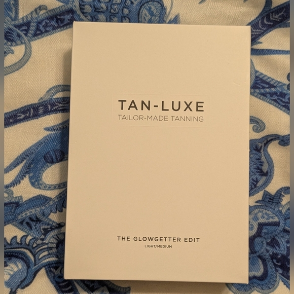 Tan-Luxe The Glowgetter Edit Light/Medium - New In Box - Picture 1 of 10